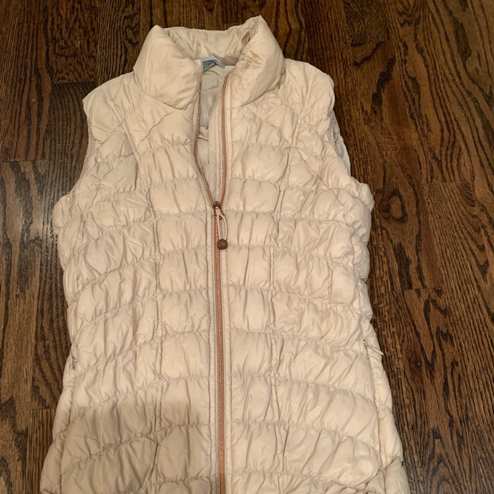 Athleta ballet pink puffer vest XS